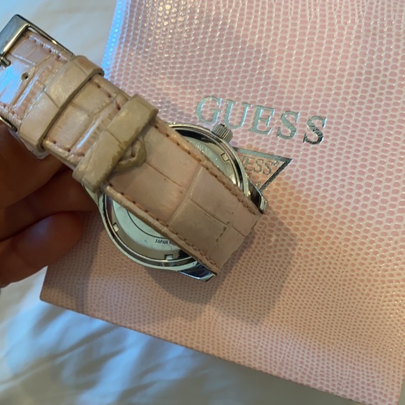 Guess Watch - Picture 3 of 4